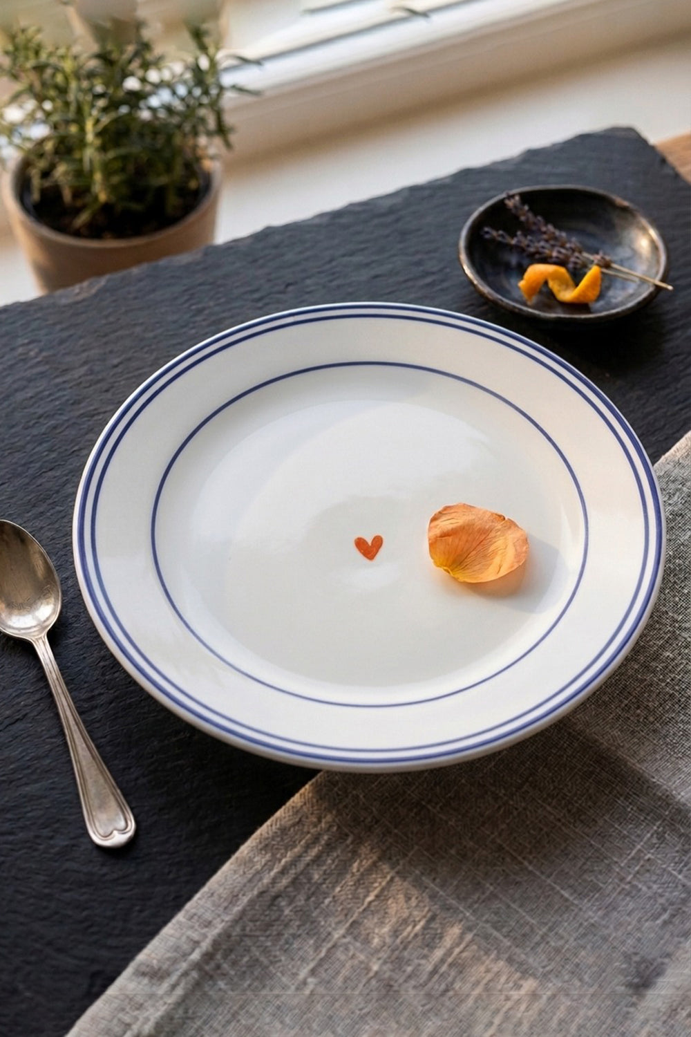 "Enjoy The Little Things" Plate (21cm)