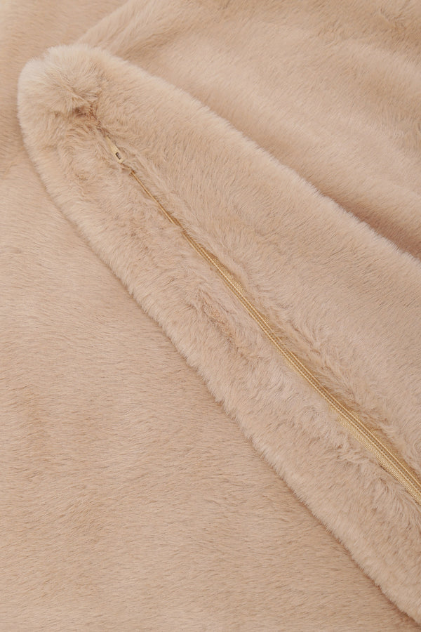 Cozy Fur Cushion Cover