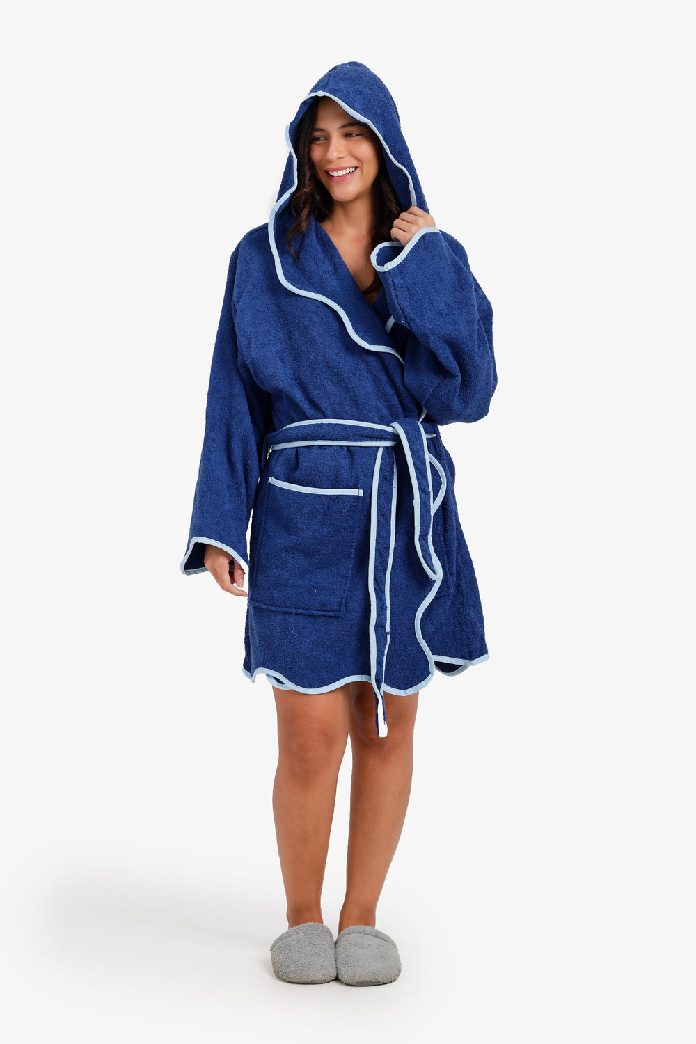 Hooded Contrast Bath Robe