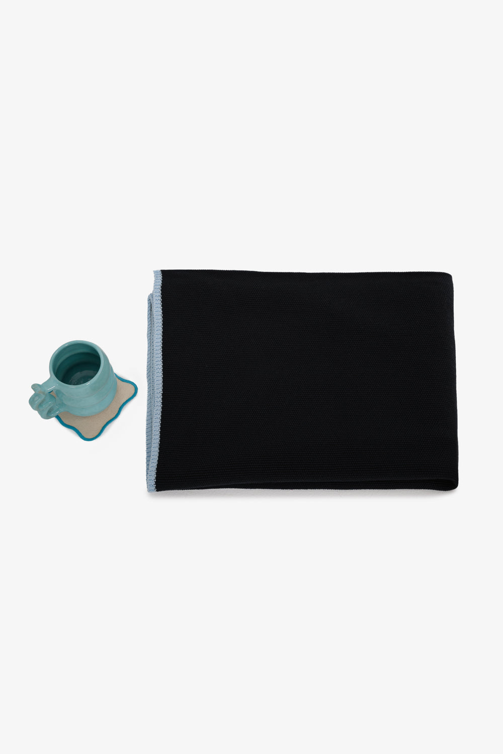 Large Throw with Contrasting Edge