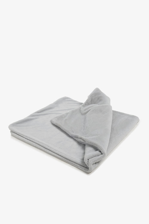 Cozy Fur Throw Blanket