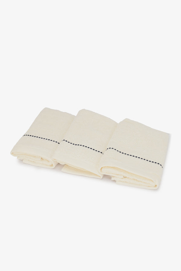 Bordered Guest Towels (Pack of 3)