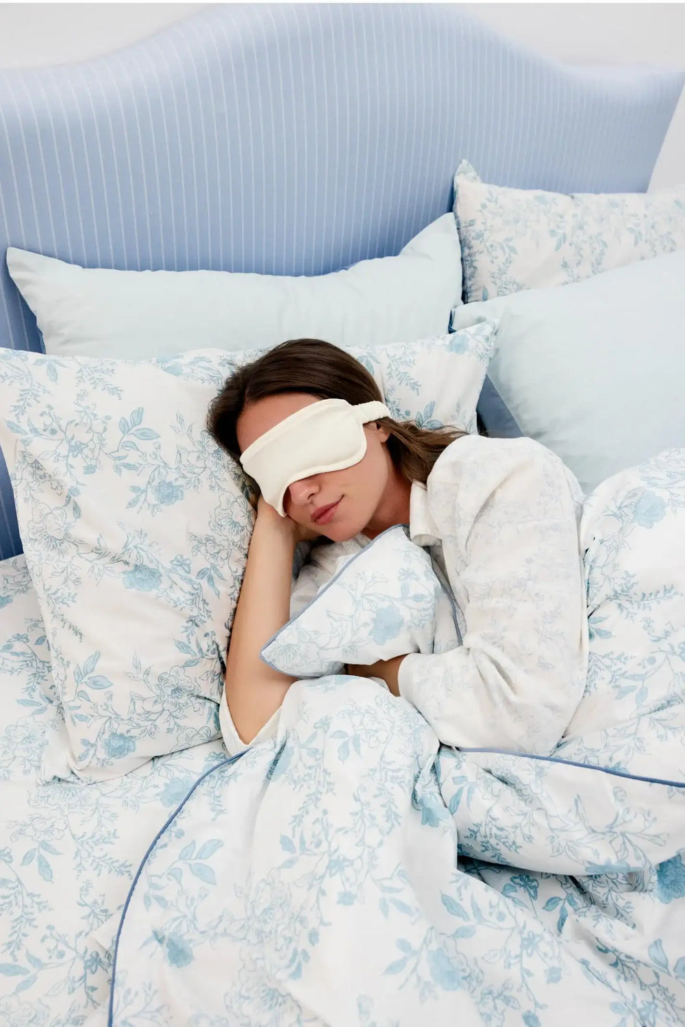 Percale Fitted King Bedsheet (TC200) - Carina Home