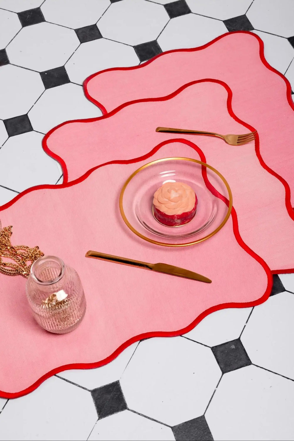 Wiggle Frame Placemat - Carina Home