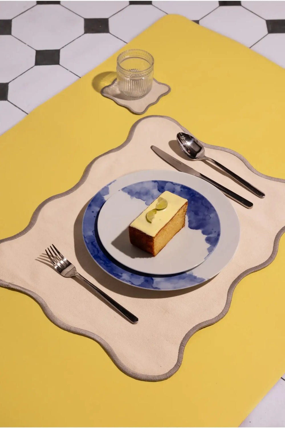 Placemat with Wiggle Pattern - Carina Home