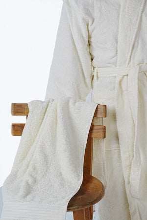 Border Bath Towel (140*70cm) - Carina Home