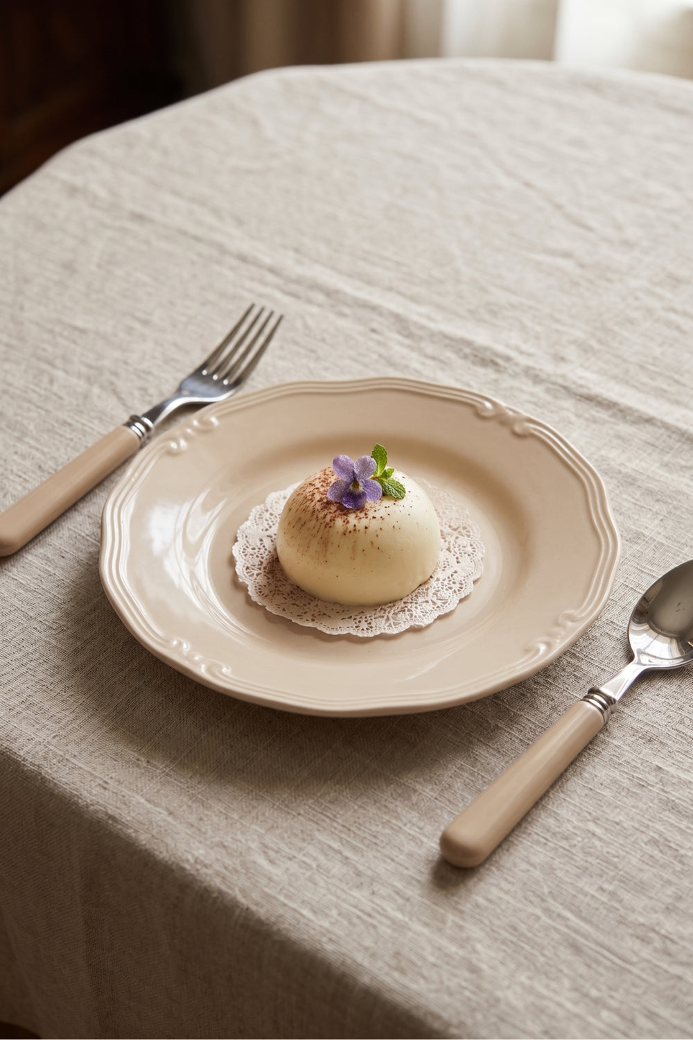 Melamine  Plate with Decorative Edge (21cm)