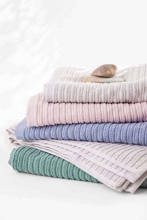 Textured Bath Towel (70x140 cm)