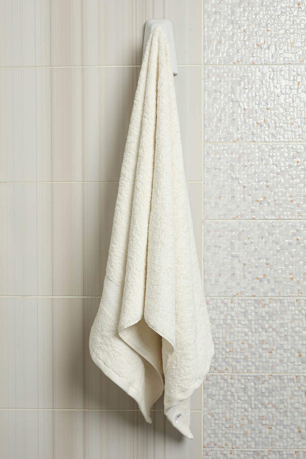 Bath Towel - 140x70 cm - Carina - كارينا